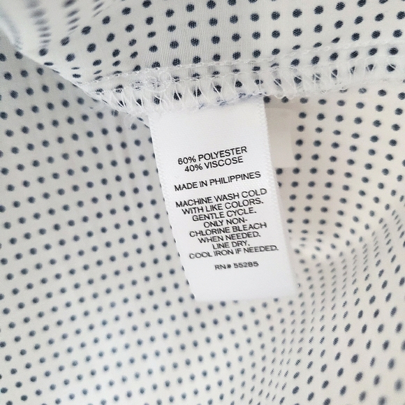 EXPRESS Mini-Dot Portofino Button Down Top - Picture 8 of 9